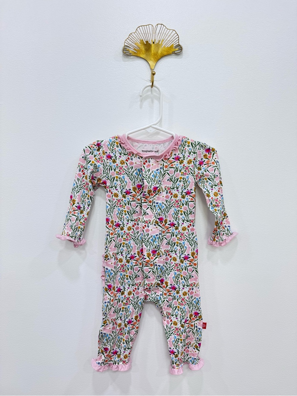 Magnetic me whimsy bunny rabbit floral sleeper pajamas Sz 3-6 months 12-16 lbs